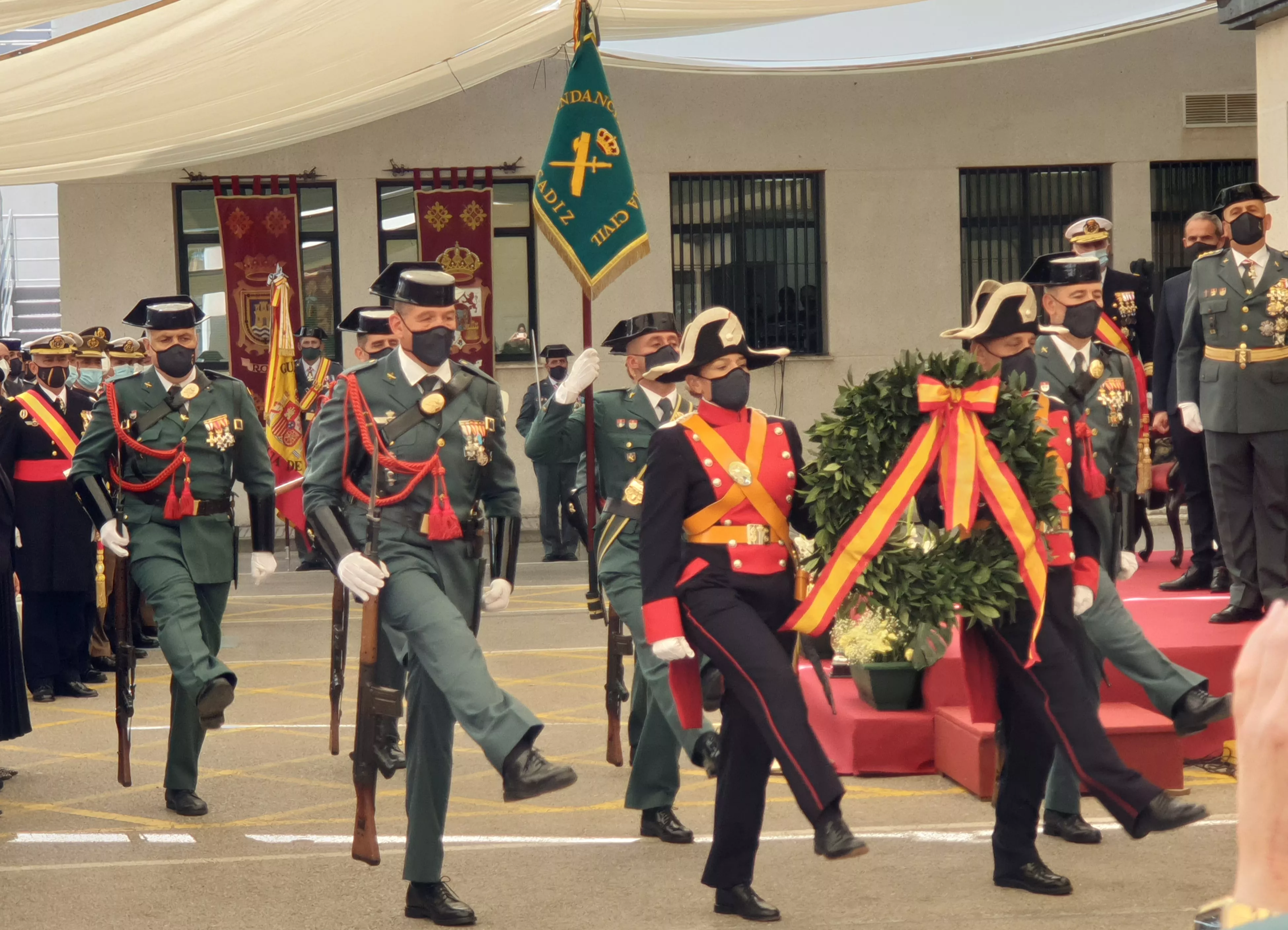 Un momento del homenaje a los que dieron su vida por España