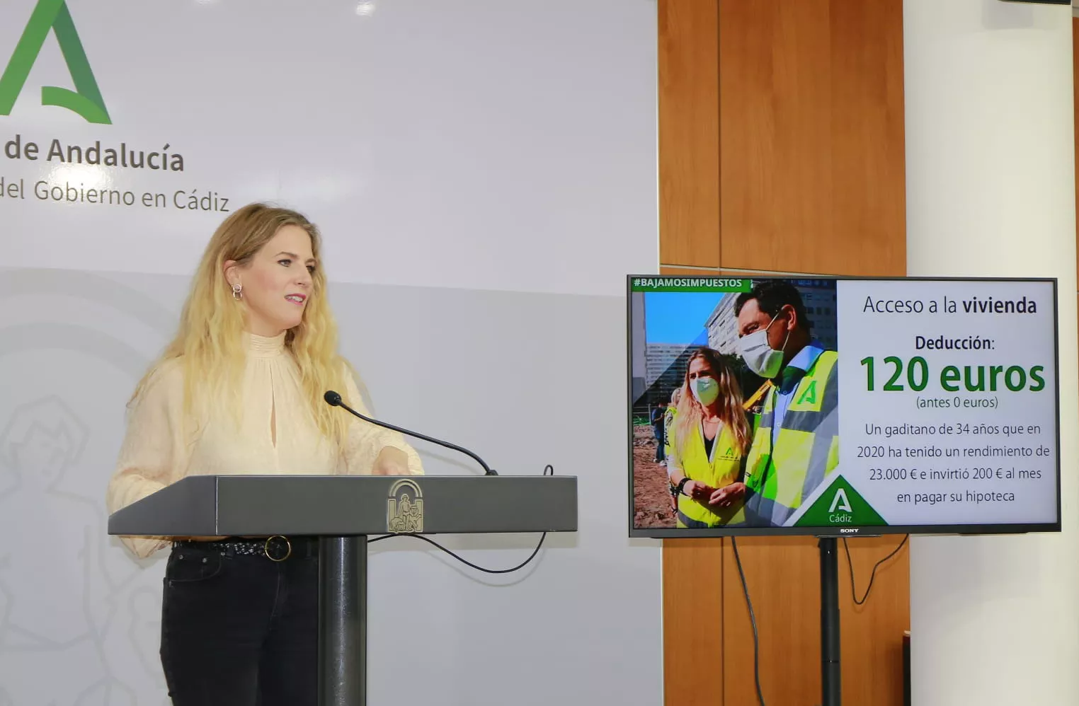 Ana Mestre en la rueda de prensa