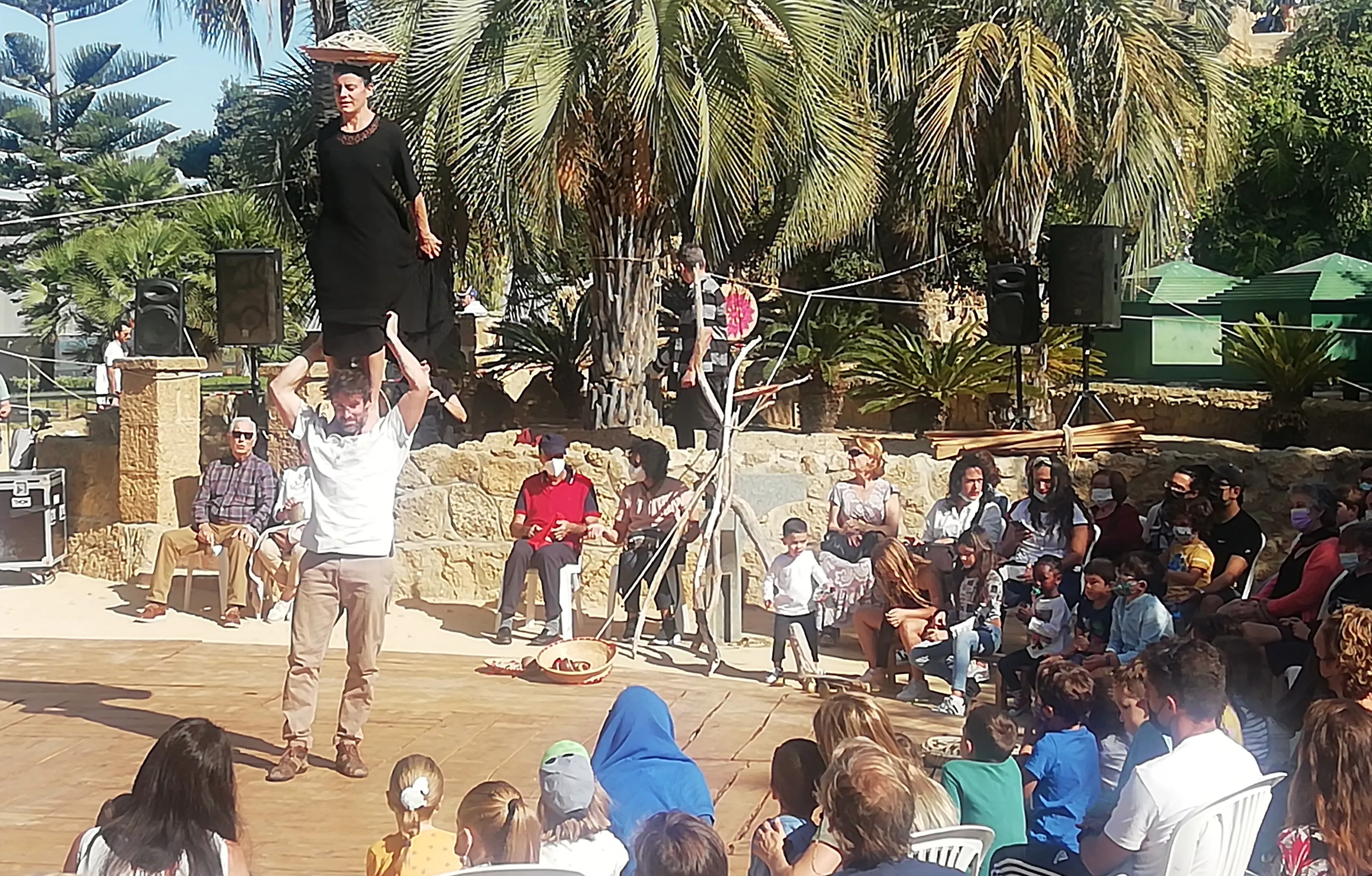 Las artes escénicas inundan las calles y los teatros durante el segundo fin de semana de FIT.