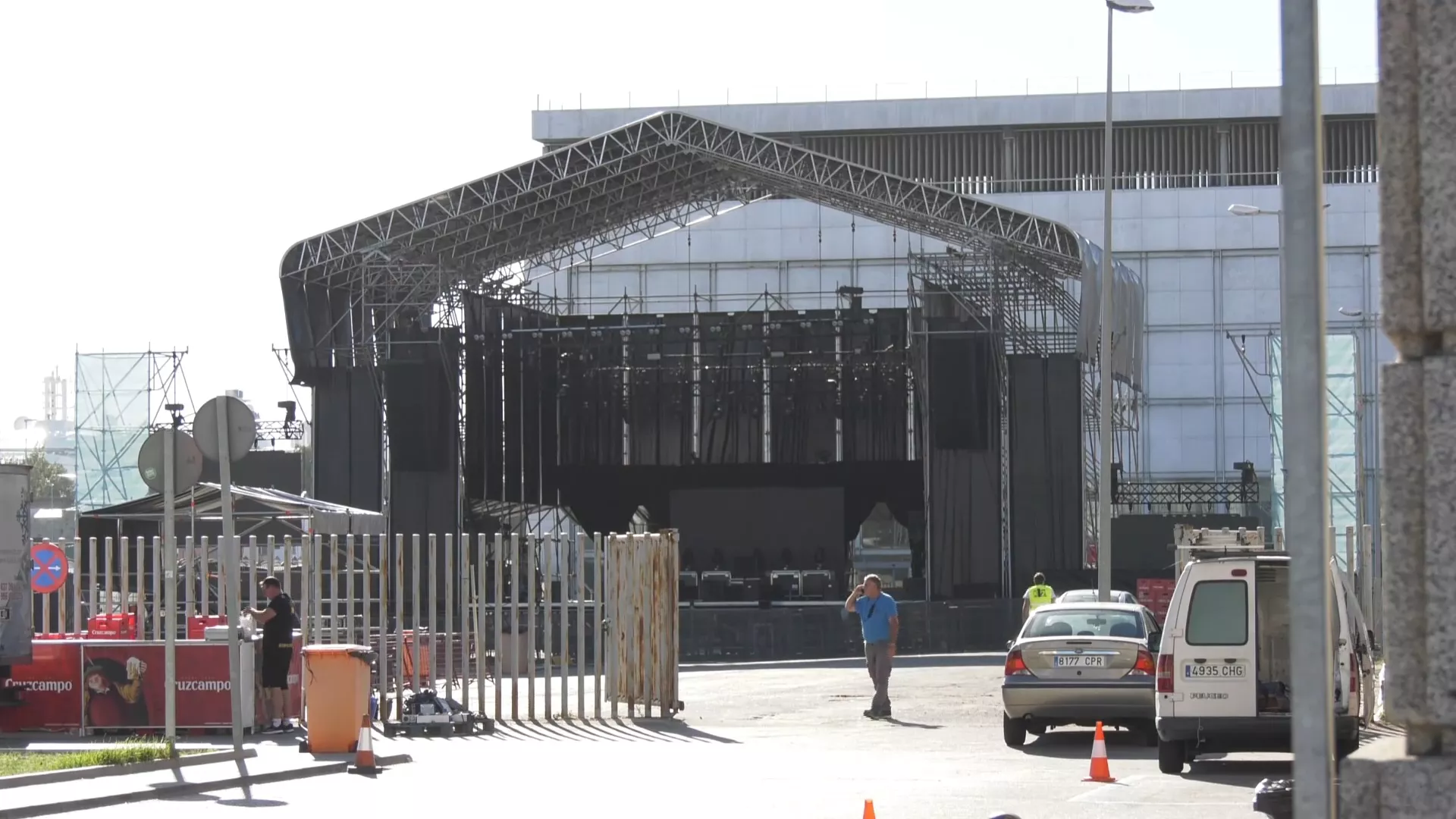 El escenario ubicado junto a la Estación de Renfe donde se celebrarán algunos de los conciertos este fin de semana