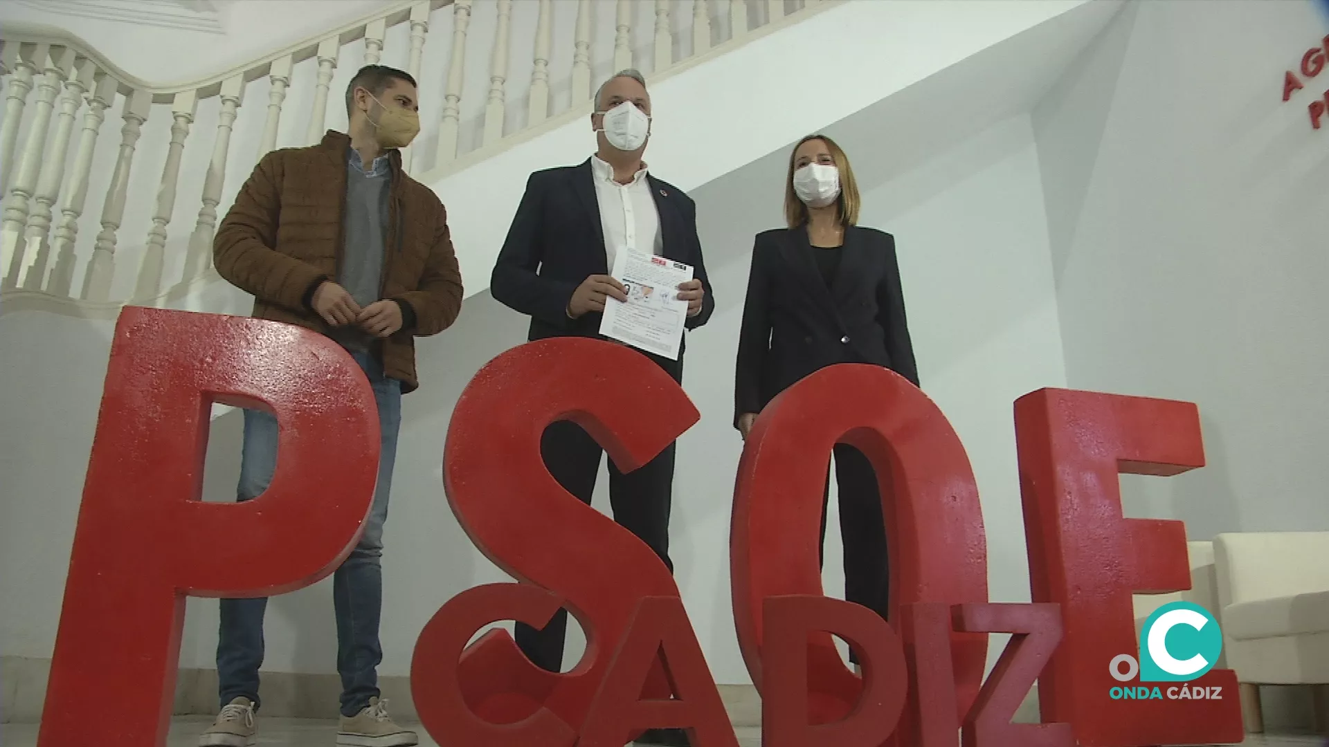 Juan Carlos Ruiz Boix tras presentar su candidatura en la sede del PSOE de Cádiz