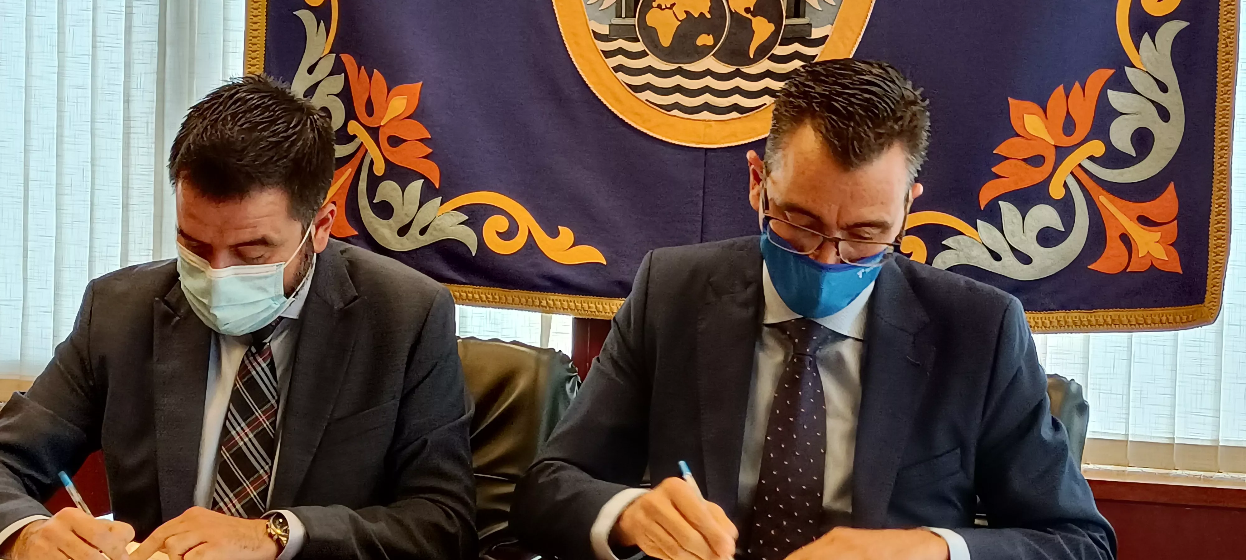 Firma del convenio.