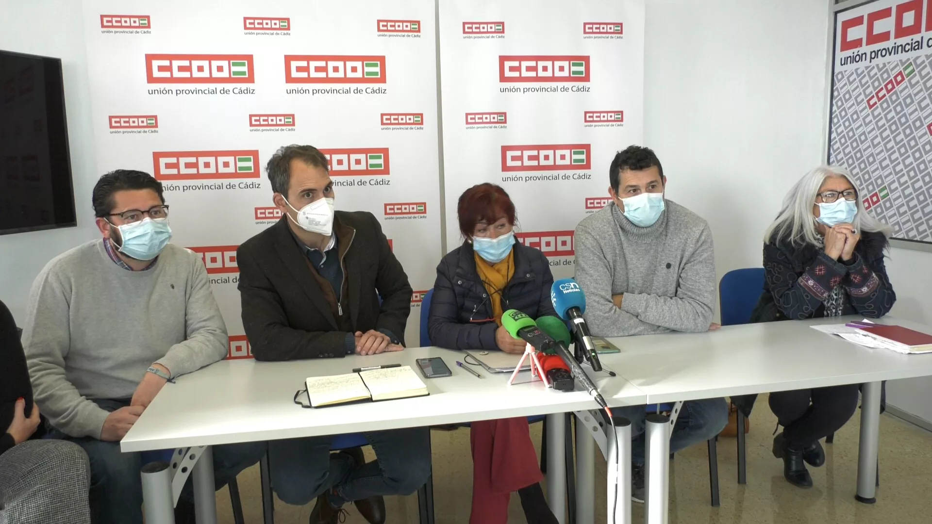 Comparecencia de representantes de CCOO Hábitat con el líder andaluz de IU