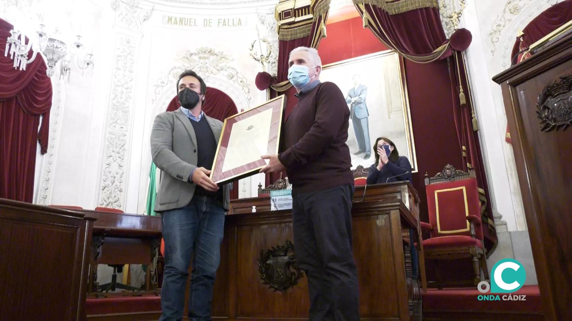 El alcalde José María González entrega la VI edición del Premio Jesús Gargallo al colectivo CEPA