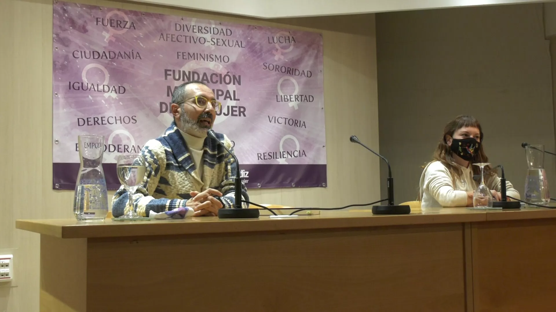Octavio Salazar en la presentación del libro en Cádiz