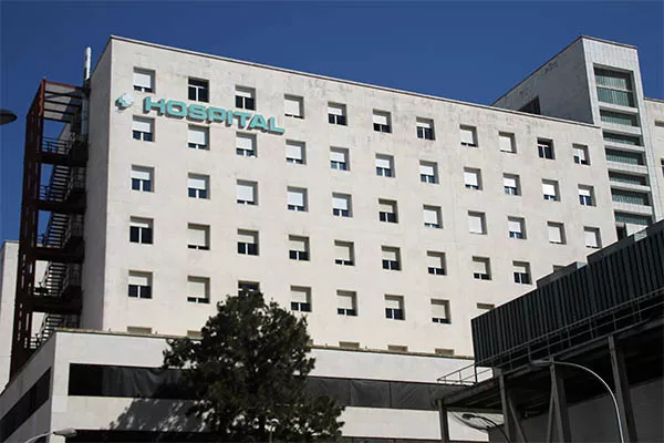 Fachada el Hospital gaditano 'Puerta del Mar'