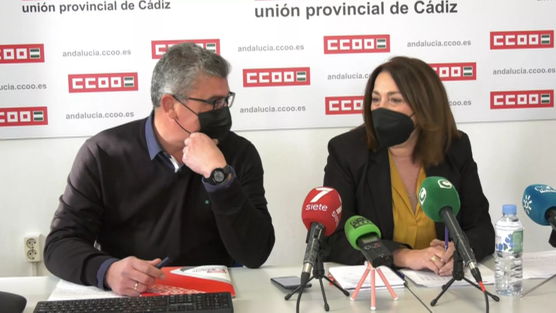 El secretario andaluz de Empleo de CCOO y la secretaria en Cádiz 