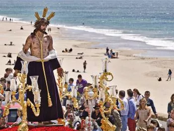 La Virgen del Rosario coincide este año en viernes