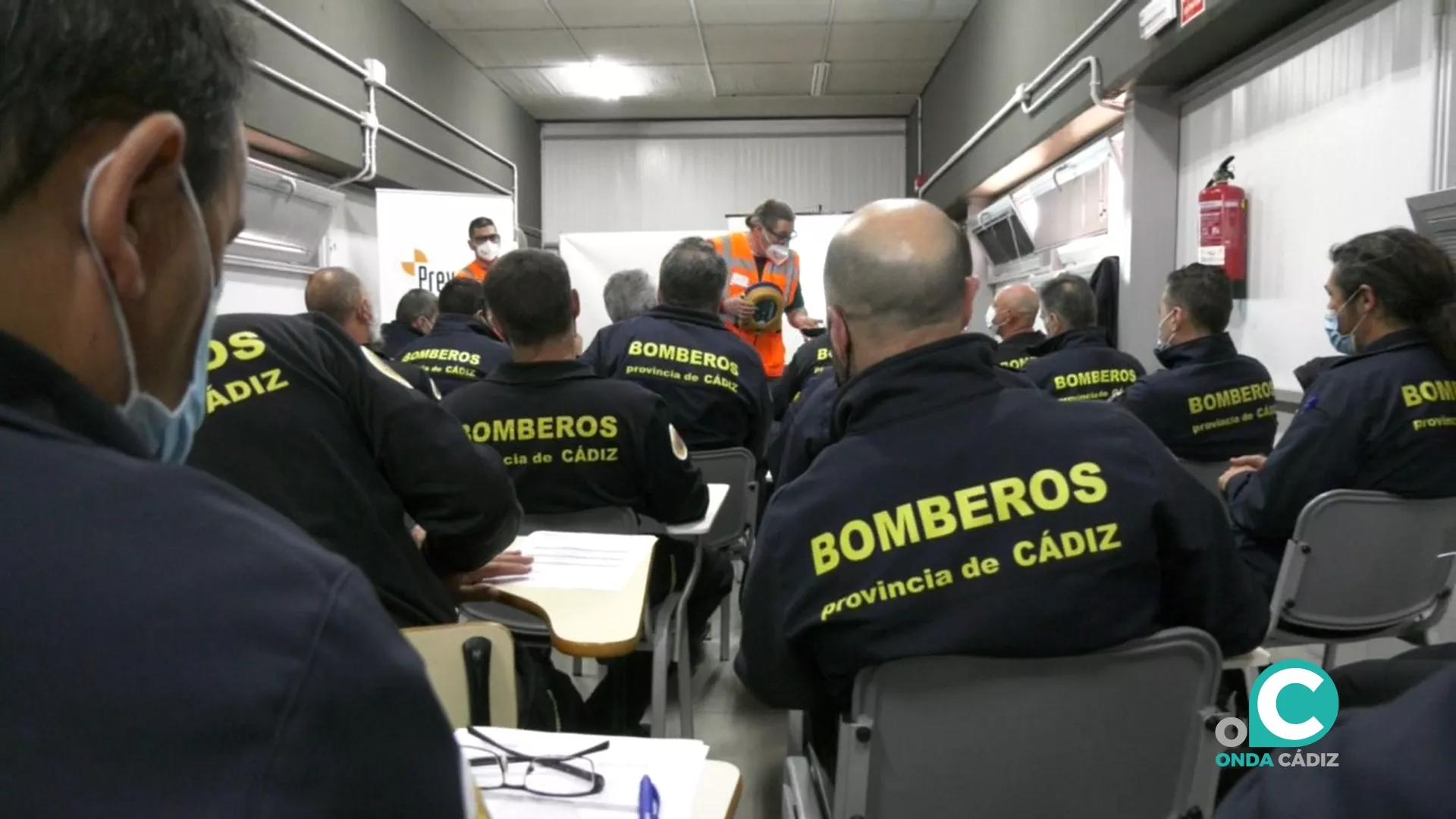 Efectivos de bomberos del Parque de Cádiz de Cádiz durante el curso