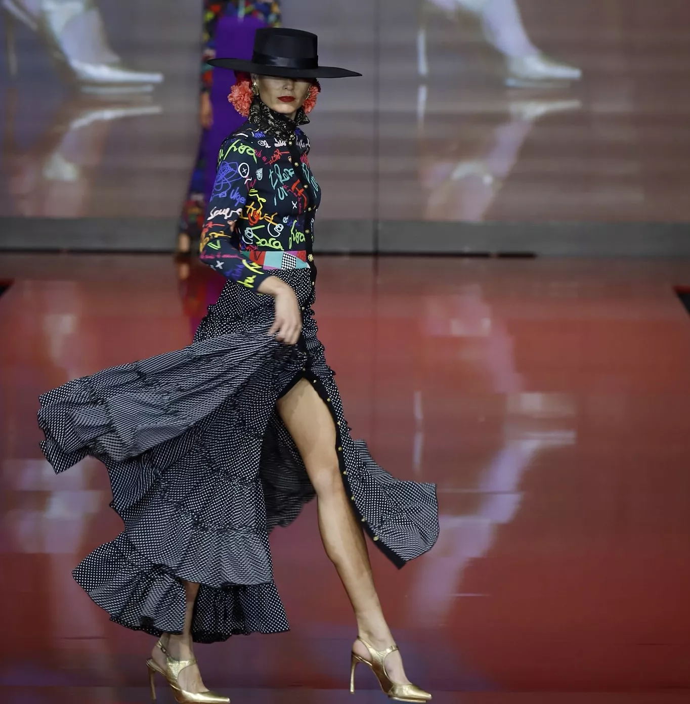 Los diseñadores gaditanos también están presente en la moda flamenca