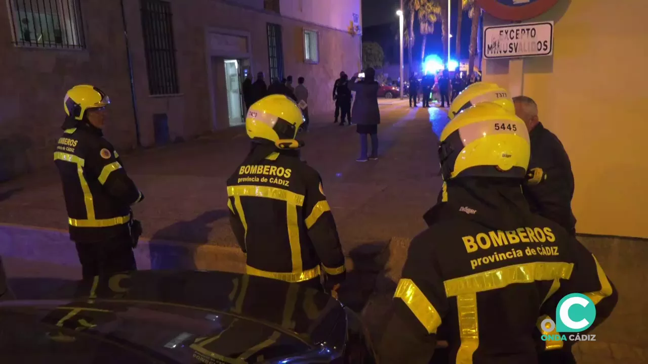 Actuación de los bomberos Actuación de los bomberos