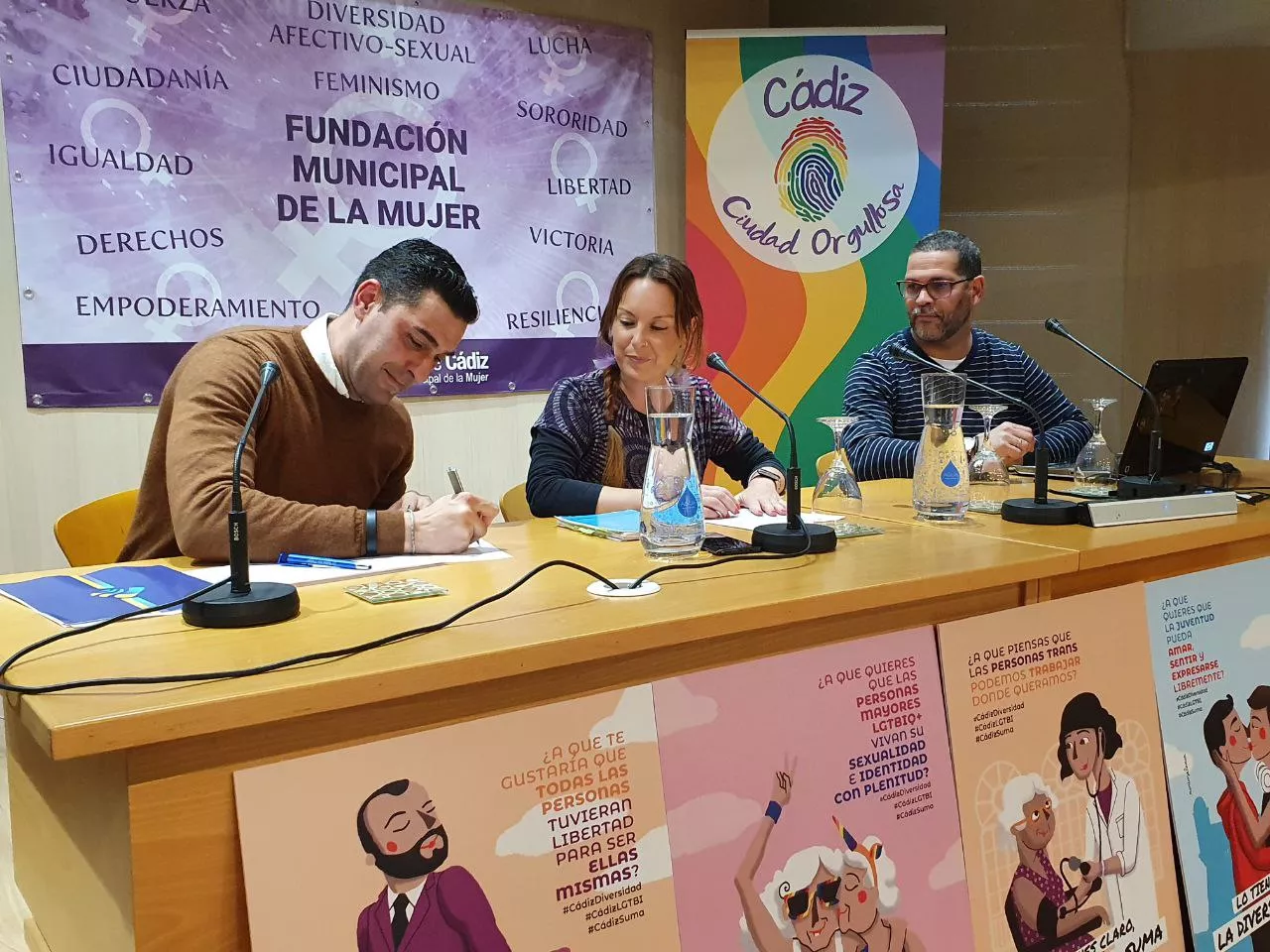 La concejala de Feminismos y LGTBIQ+, Lorena Garrón, y el concejal de Deportes, José Ramón Páez, asistieron en la tarde de ayer al inicio de estas asambleas en el Centro Integral de la Mujer