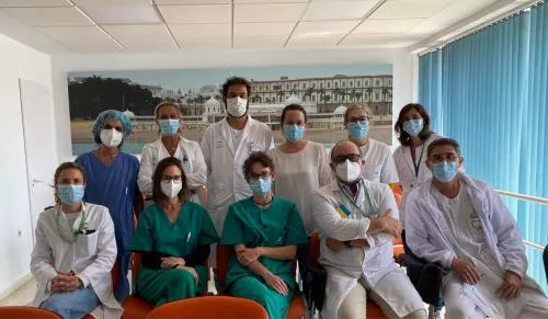 El equipo de oftalmología del Hospital Universitario Puerta del Mar y Hospital San Carlos