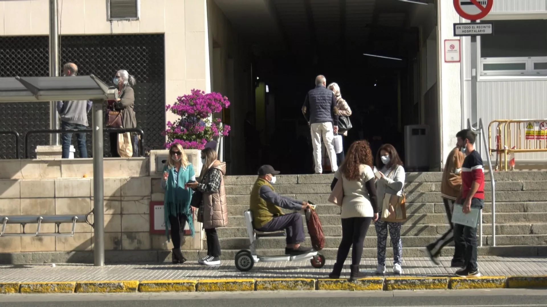 Una imagen de la entrada del hospital Puerta del Mar