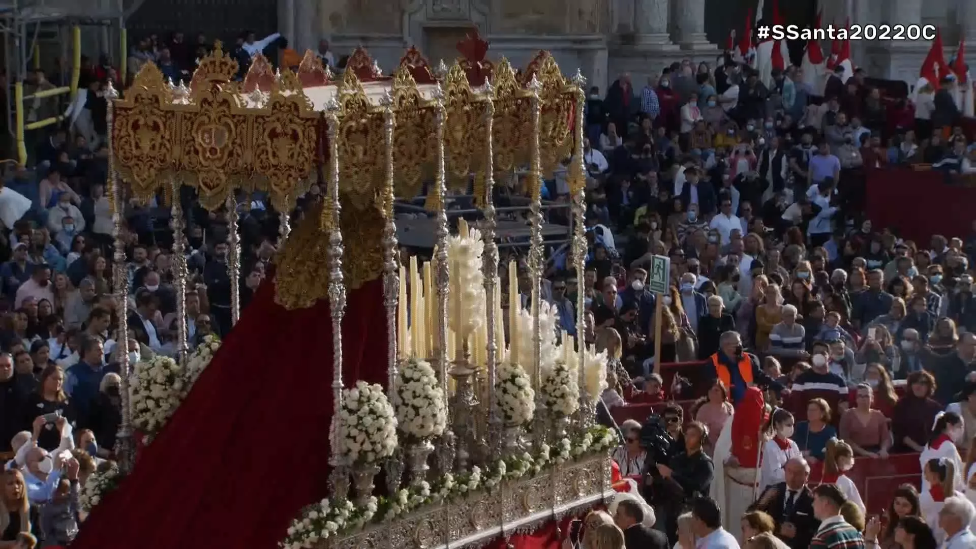 Mas de 680 mil personas siguen los primeros desfiles procesionales a través de Onda Cádiz RTV Mas de 680 mil personas siguen los primeros desfiles procesionales a través de Onda Cádiz RTV
