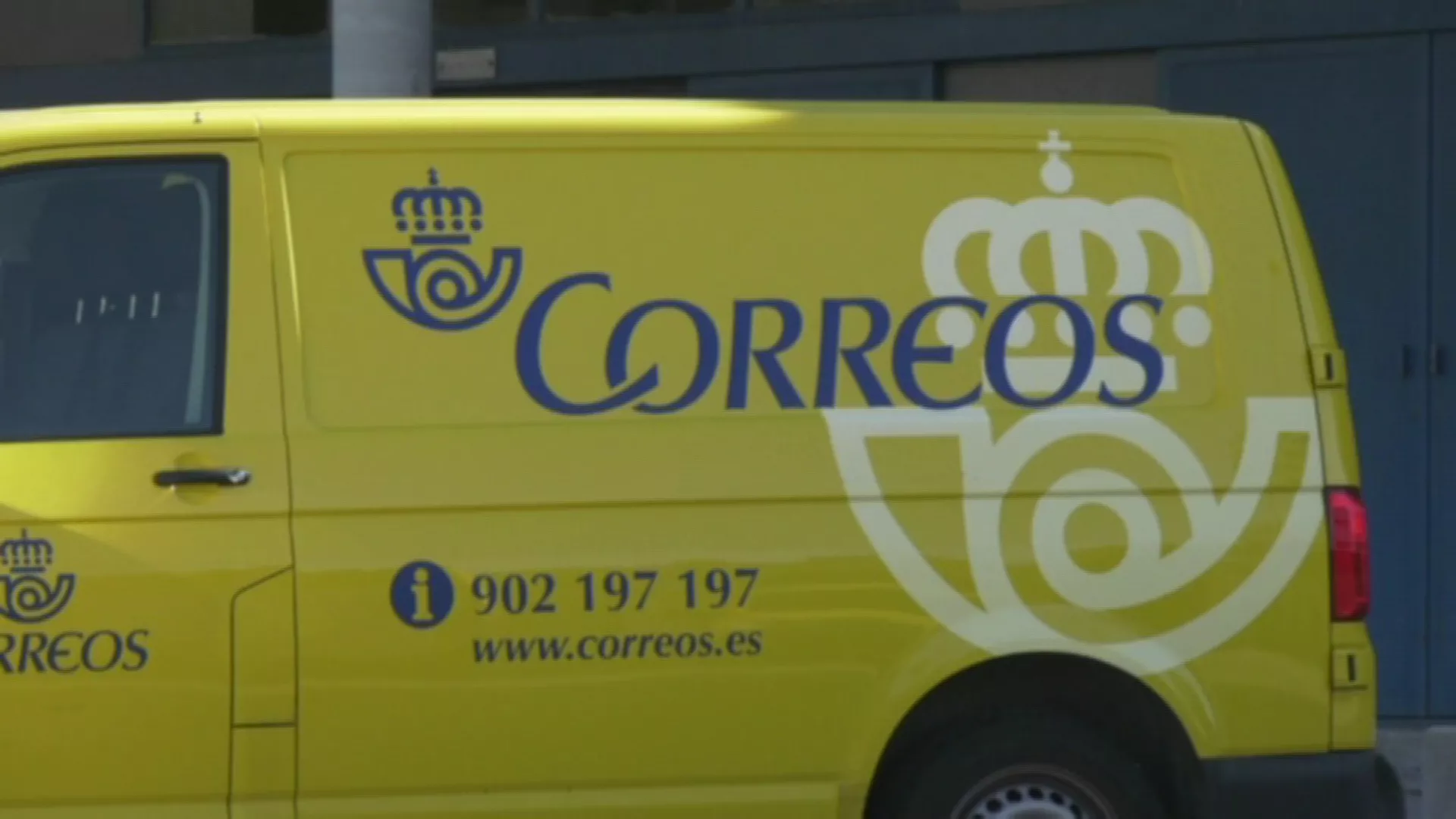 Los delegados de CCOO y UGT en Correos se encierran en las oficinas de recursos humanos Los delegados de CCOO y UGT en Correos se encierran en las oficinas de recursos humanos