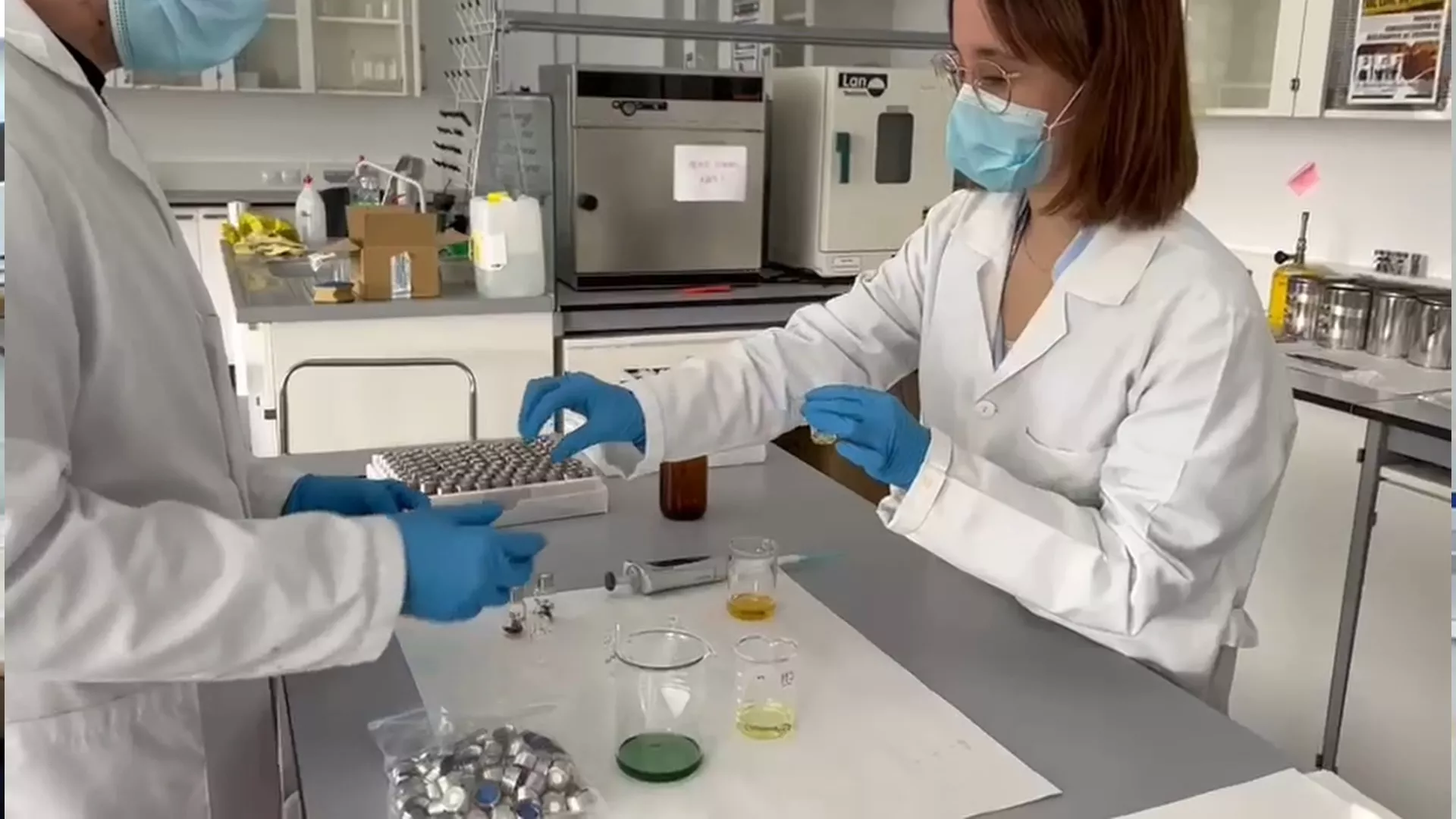 Los investigadores de la UCA crean un novedoso sistema de control de la calidad de la gasolina Los investigadores de la UCA crean un novedoso sistema de control de la calidad de la gasolina