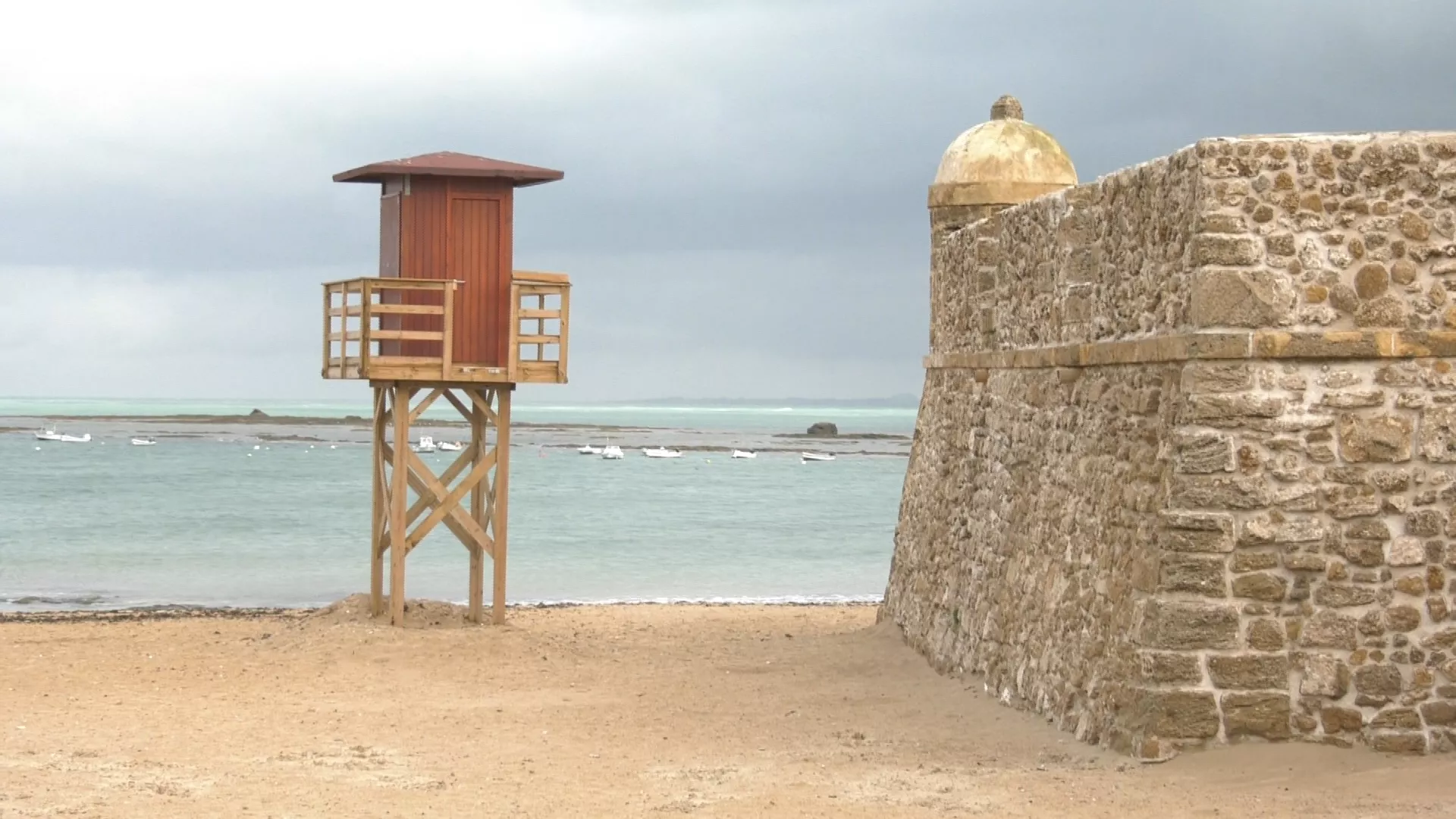 El Ayuntamiento prepara las playas para el comienzo de la pretemporada este Domingo de Ramos