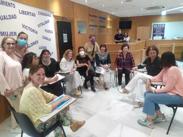 El encuentro servirá para mejorar la atención a las mujeres en Cádiz
