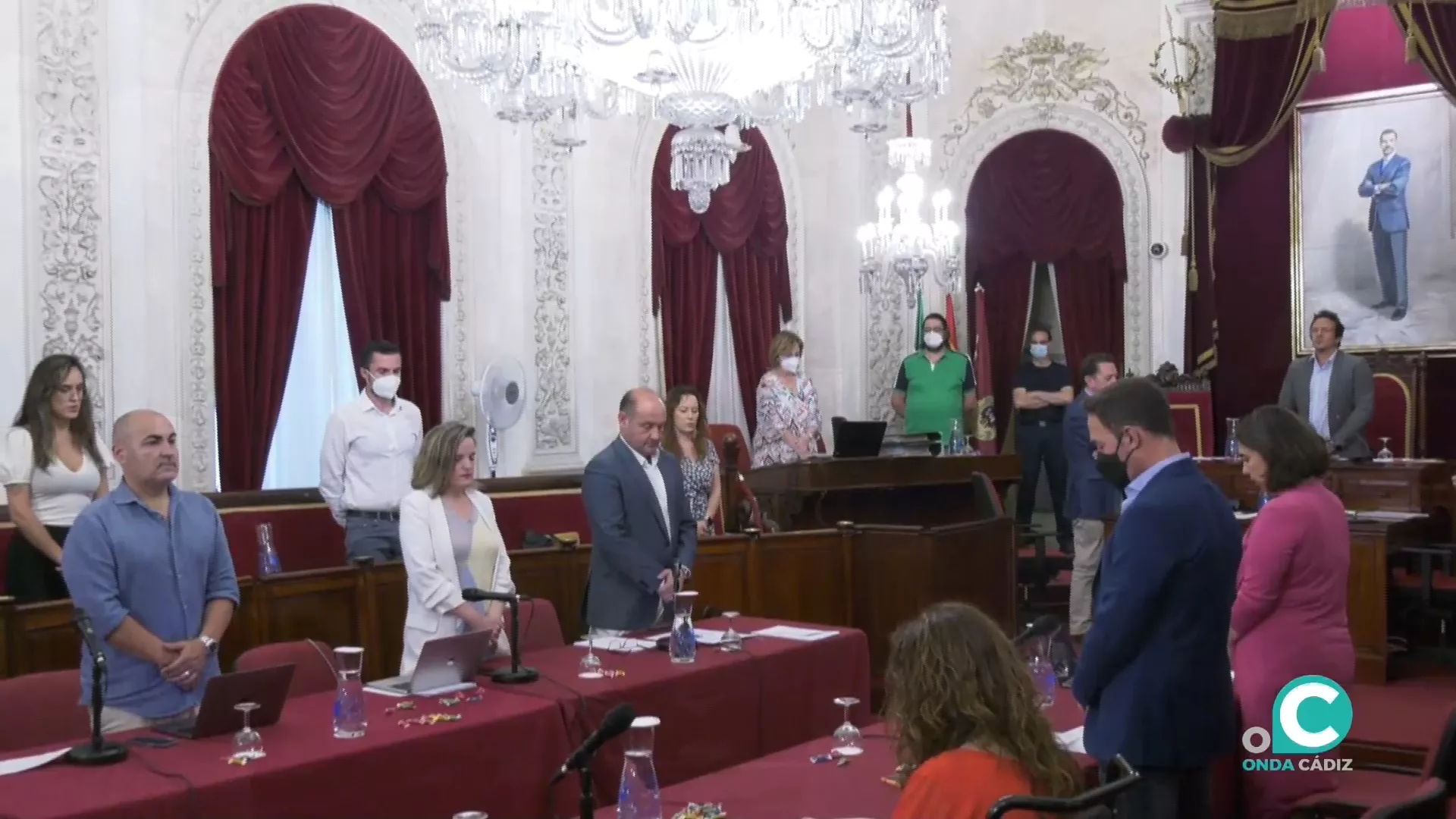 El Pleno aprueba declaración institucional contra los delitos de odio y autoriza que las palabras quillo y quilla representen a la infancia de Cádiz en el Congreso de la Lengua 