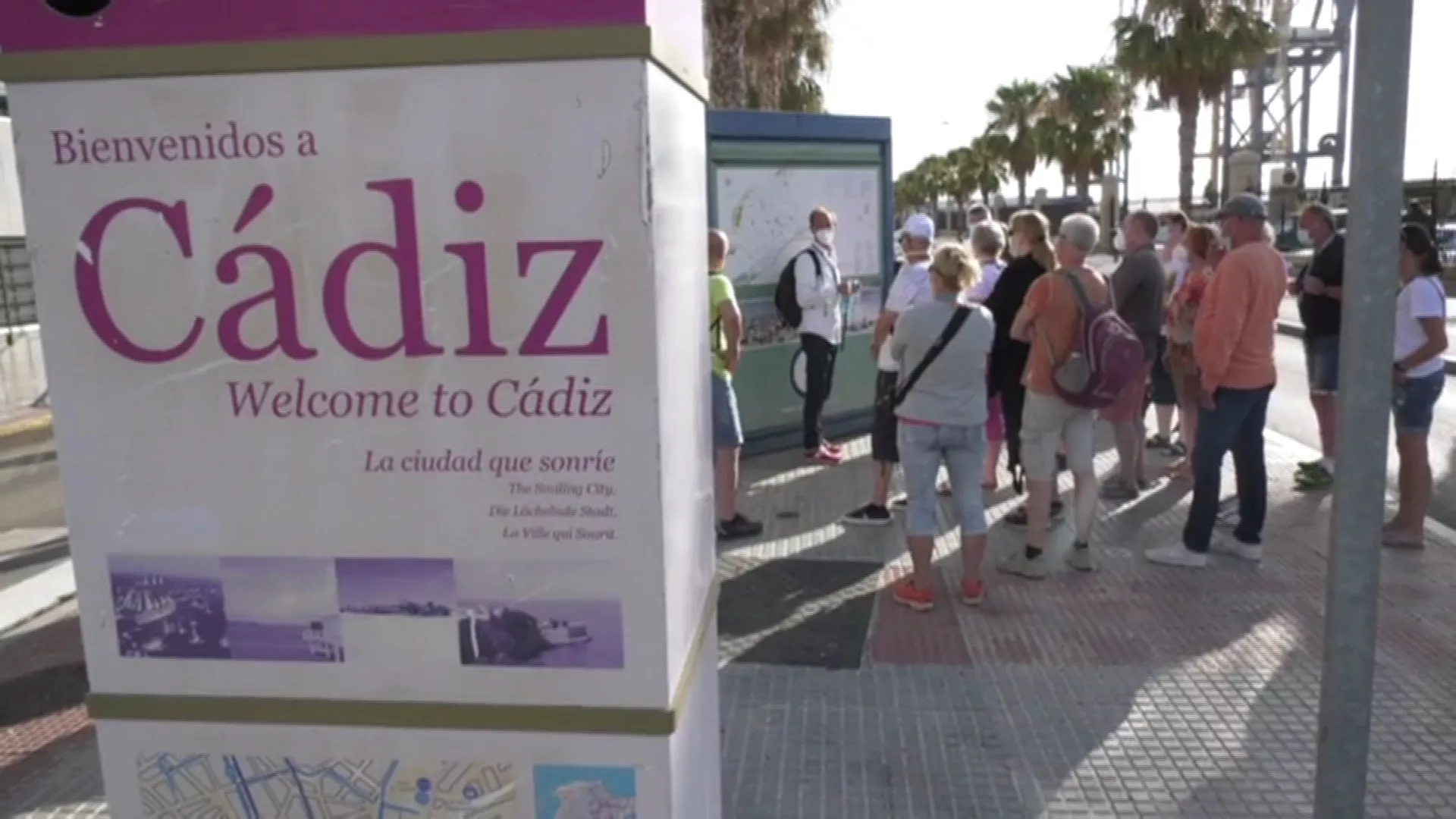 Grupo de turistas en Cádiz 