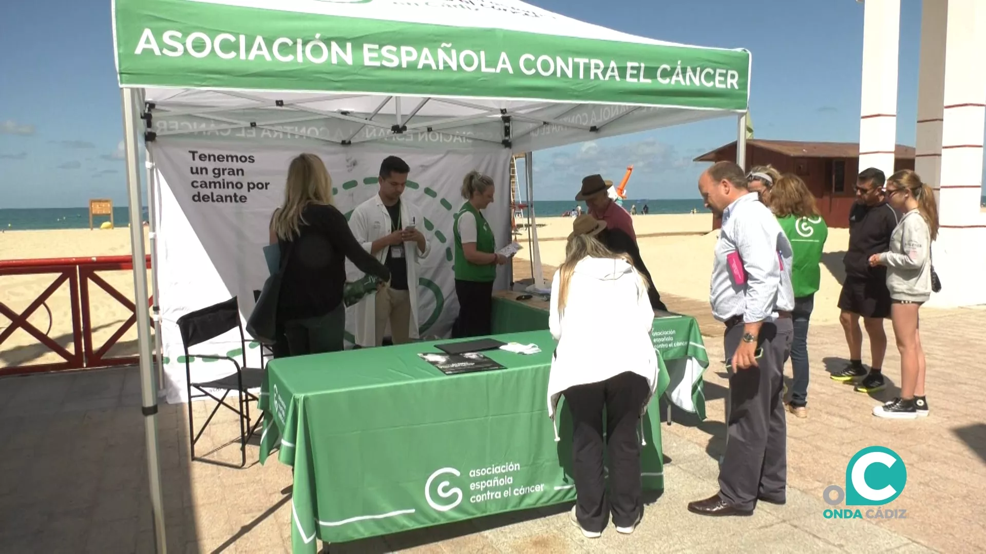 La campaña se ha llevado a cabo a través de una carpa situada en el modulo central de la playa Victoria