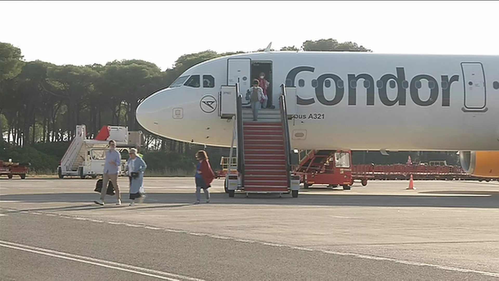 Diputación destina 1’3 millones de euros a incentivar la llegada de turistas en avión durante el invierno 