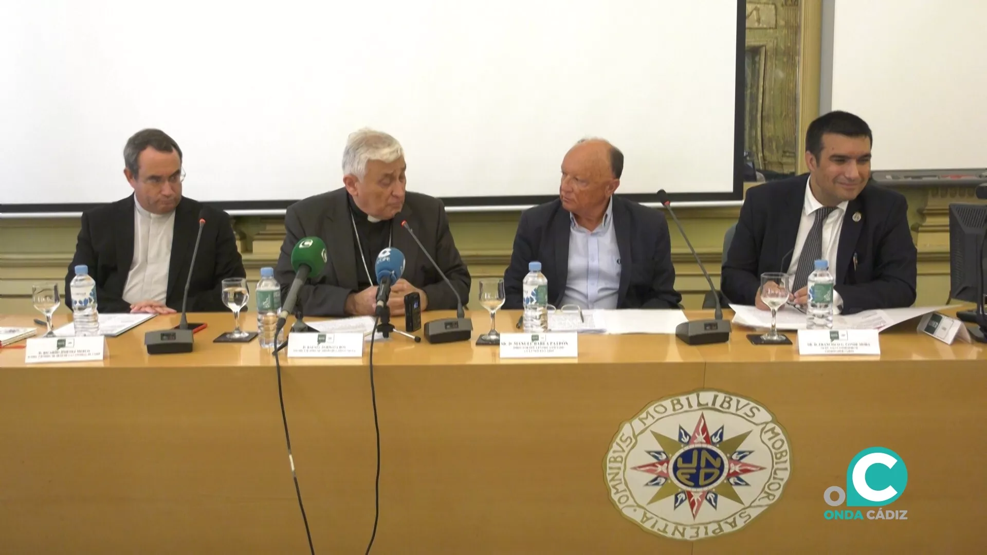 La rueda de prensa presentación del curso ha tenido lugar en el salón de actos de la UNED