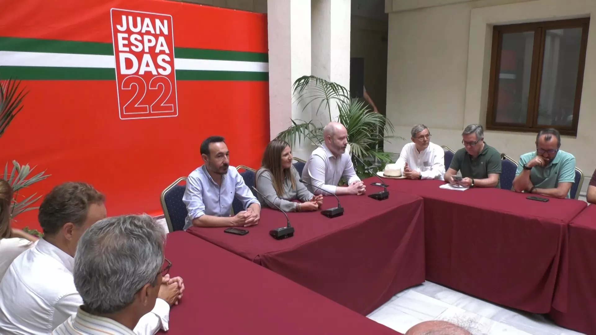 La candidatura del PSOE de Cádiz ha presentado su programa de sanidad a sindicatos, colegios profesionales y colectivos sociales