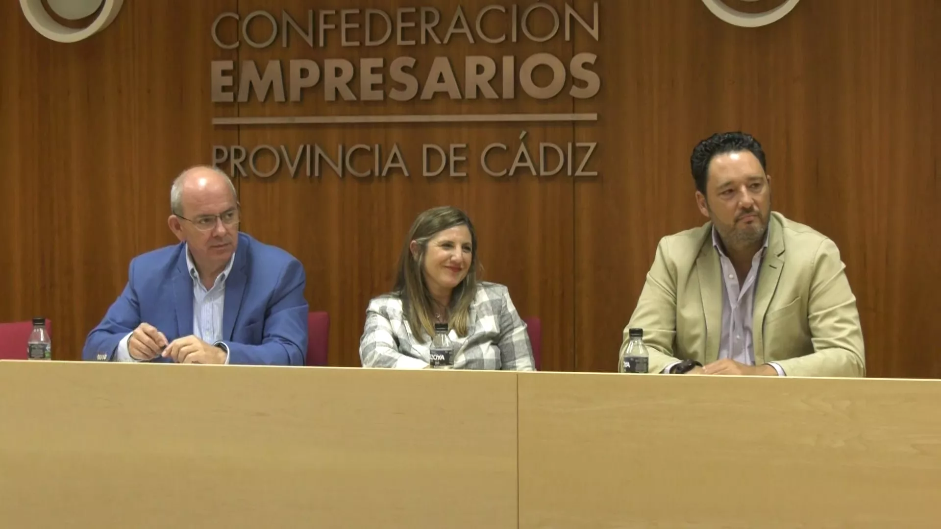 Irene García junto al presidente de la CEC, Javier Sánchez Rojas