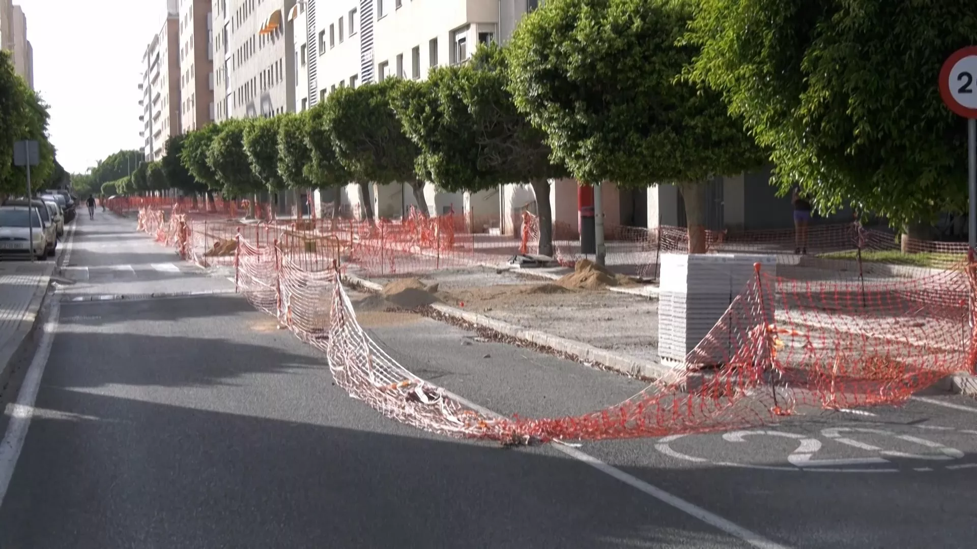 Las obras del nuevo tramo de carril bici de la calle América finalizarán este mes