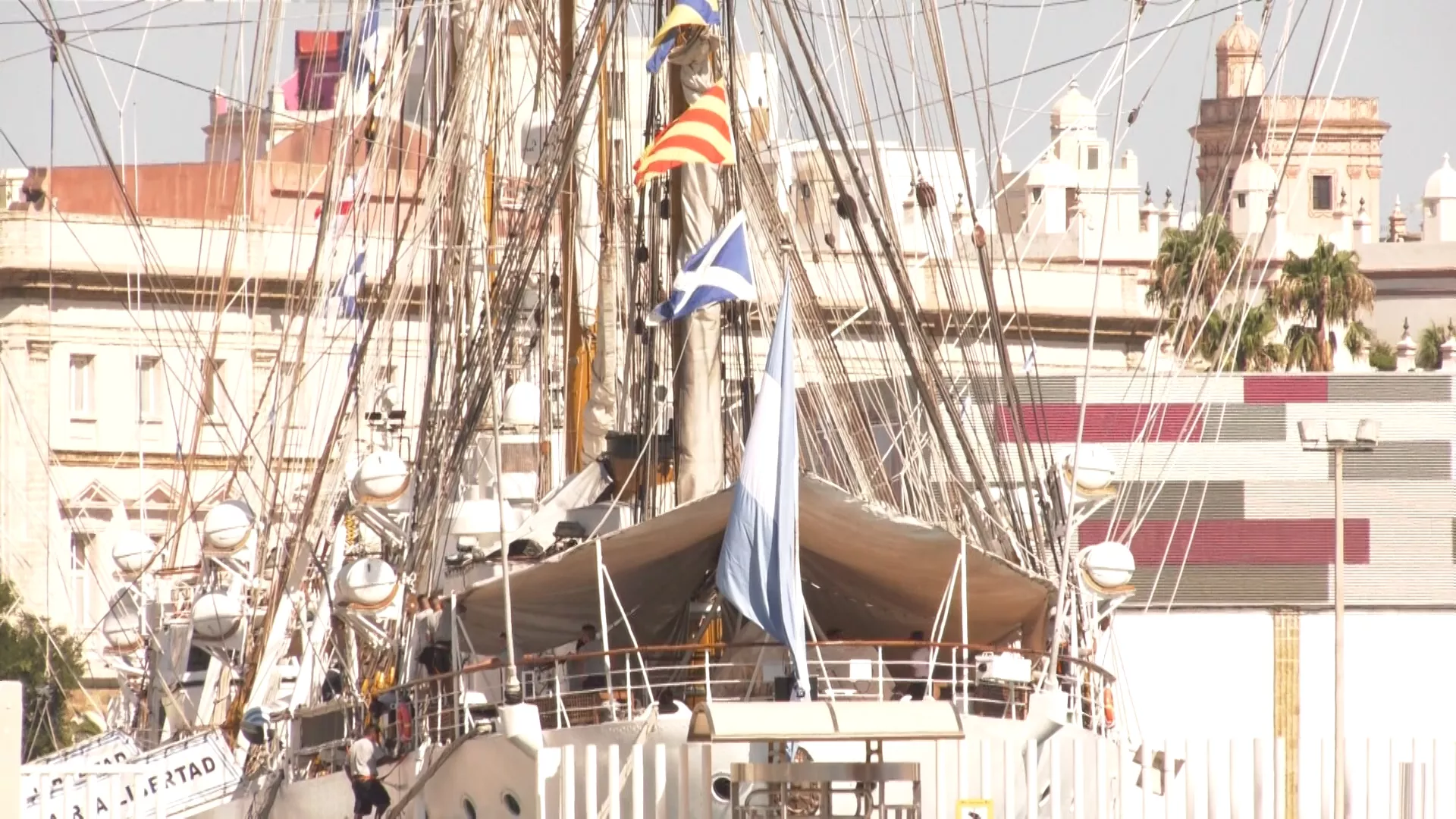 La fragata ‘Libertad’ visita Cádiz en el marco de su 50 viaje de instrucción