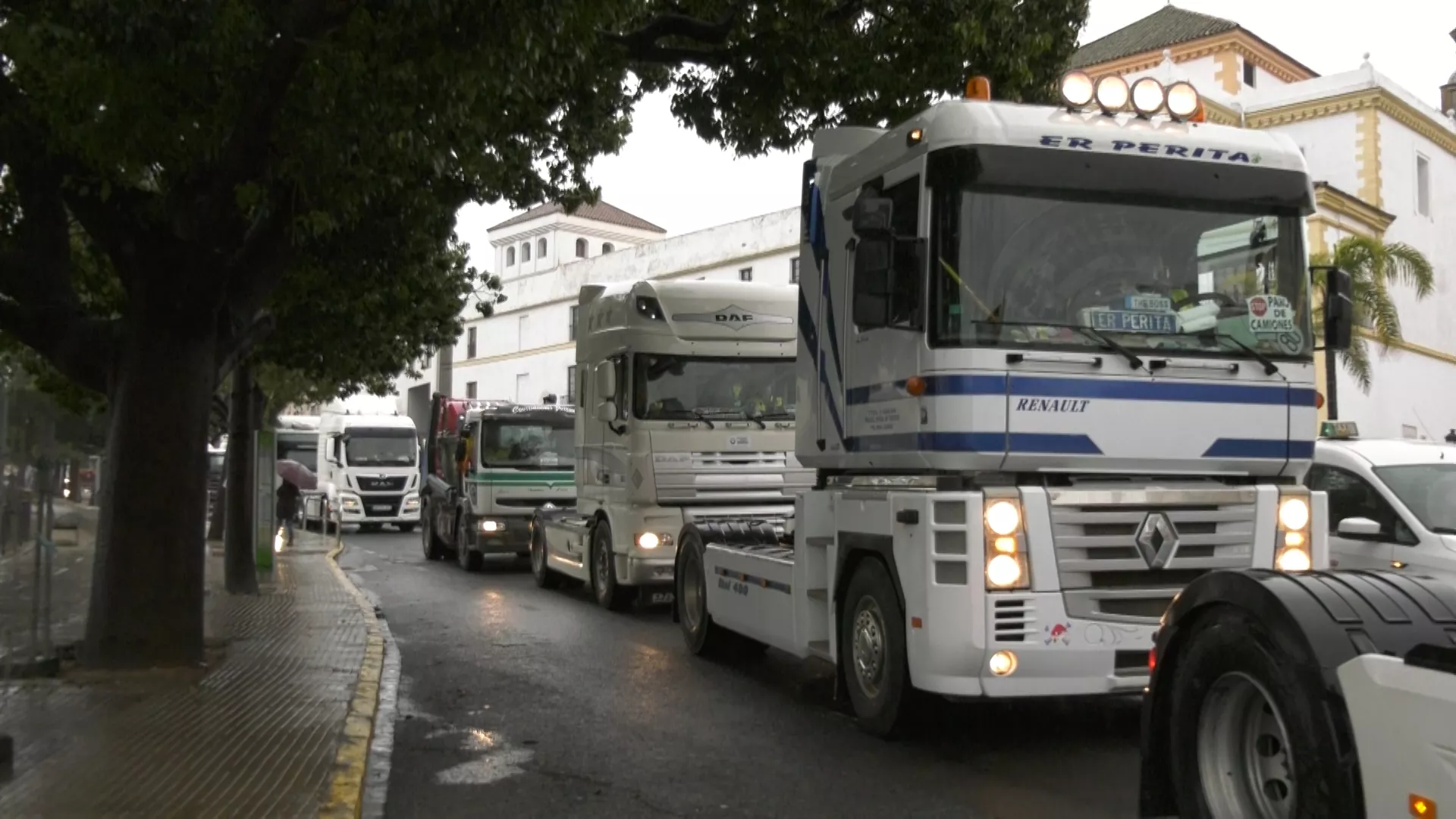 Unas 4.000 empresas gaditanas se beneficiarán de las nuevas medidas del Gobierno para los transportistas según el PSOE