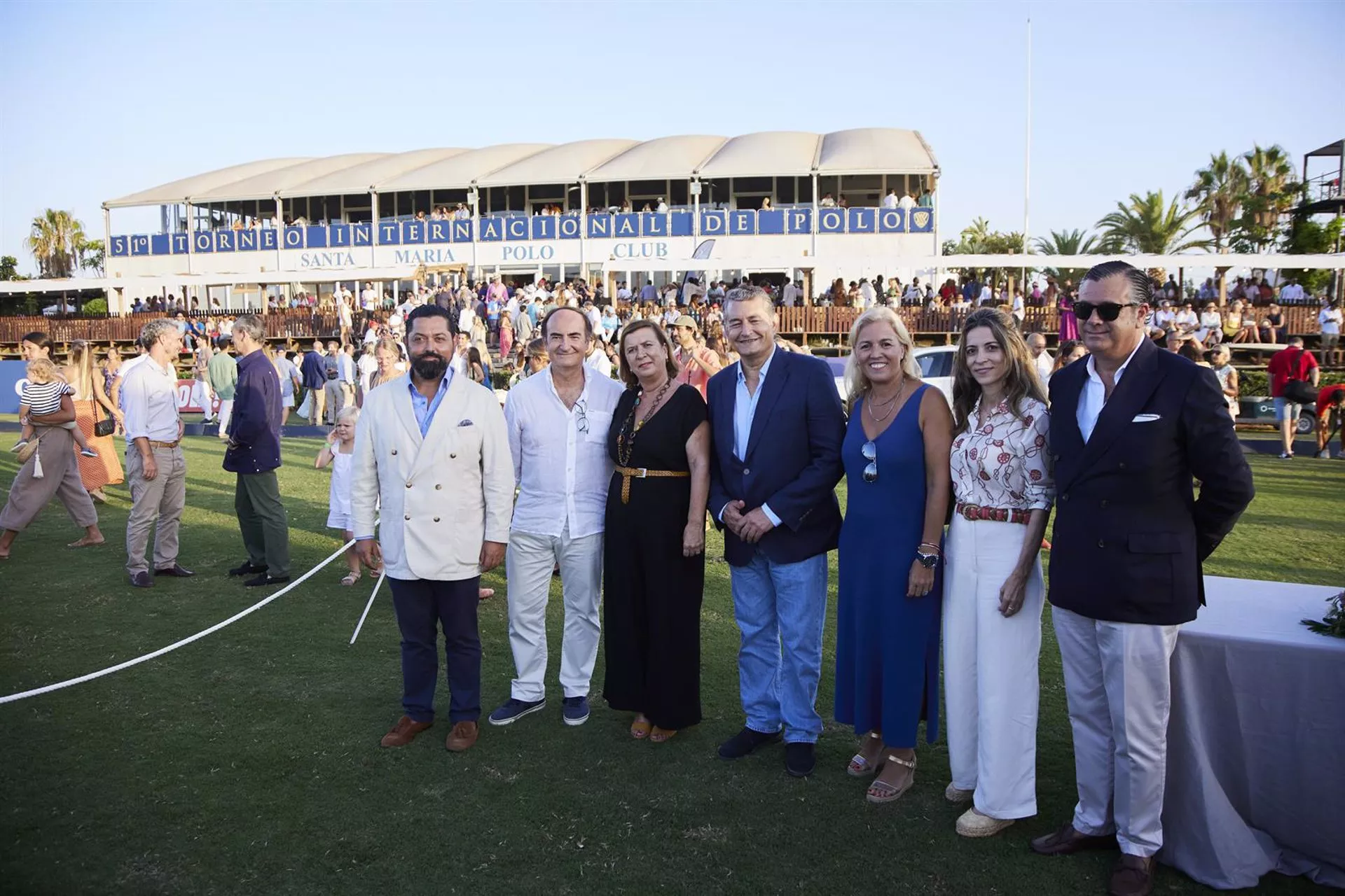 El consejero de Presidencia, Interior y Diálogo Social de la Junta de Andalucía, Antonio Sanz, junto al presidente de Santamaria Polo Club, Pablo Mora-Figueroa, durante la final del Torneo Internacional de Polo de Sotogrande. El consejero de Presidencia, Interior y Diálogo Social de la Junta de Andalucía, Antonio Sanz, junto al presidente de Santamaria Polo Club, Pablo Mora-Figueroa, durante la final del Torneo Internacional de Polo de Sotogrande.