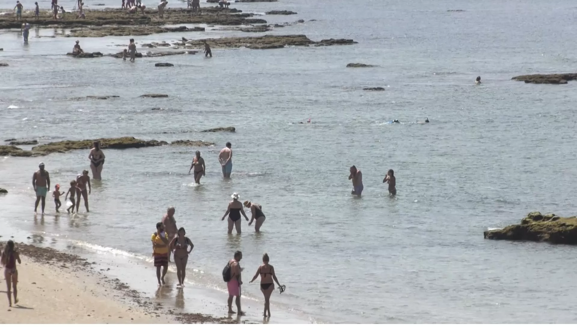 Durante julio el agua del mar llegó a alcanzar una temperatura de casi 27º en el Golfo de Cádiz