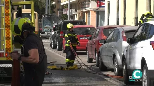 Una dotación de bomberos intervino con inmediatez