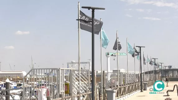 La dotación total para esta ocasión en el Centro Náutico Elcano son seis farolas solares que ya han sido instaladas