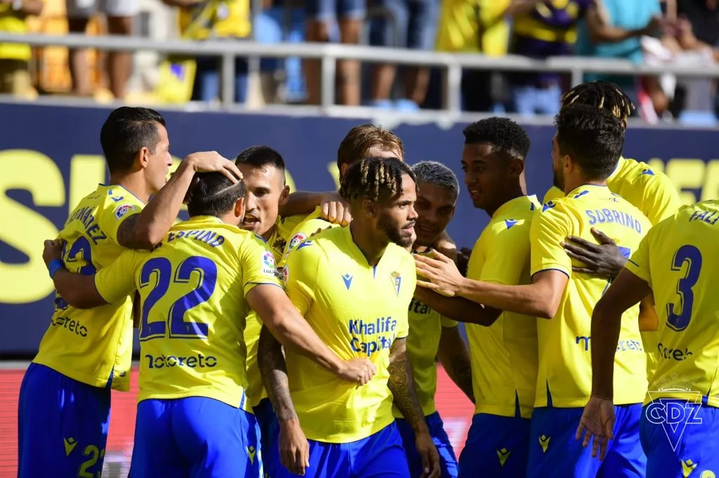 Los de Sergio González marcaron en el último minuto