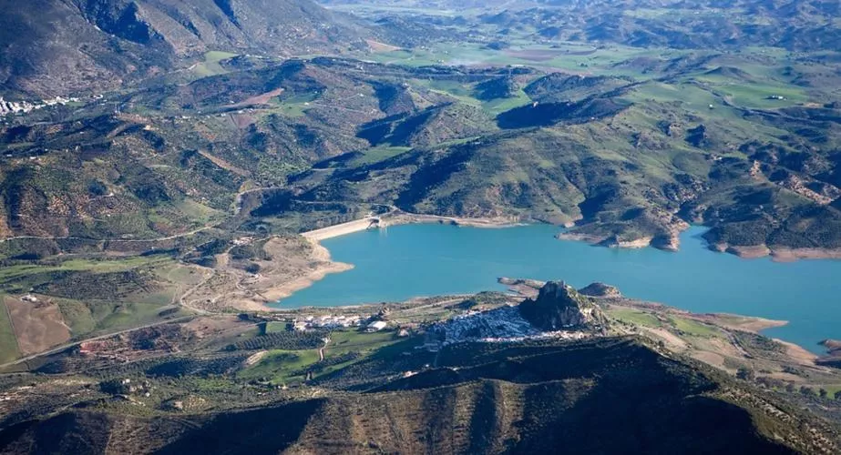 Embalse de Zahara de la Sierra 