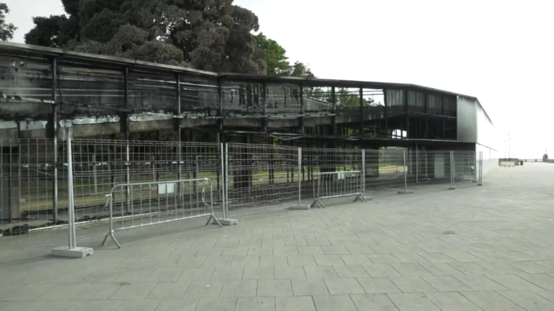 La pérgola mirador, tras el incendio 