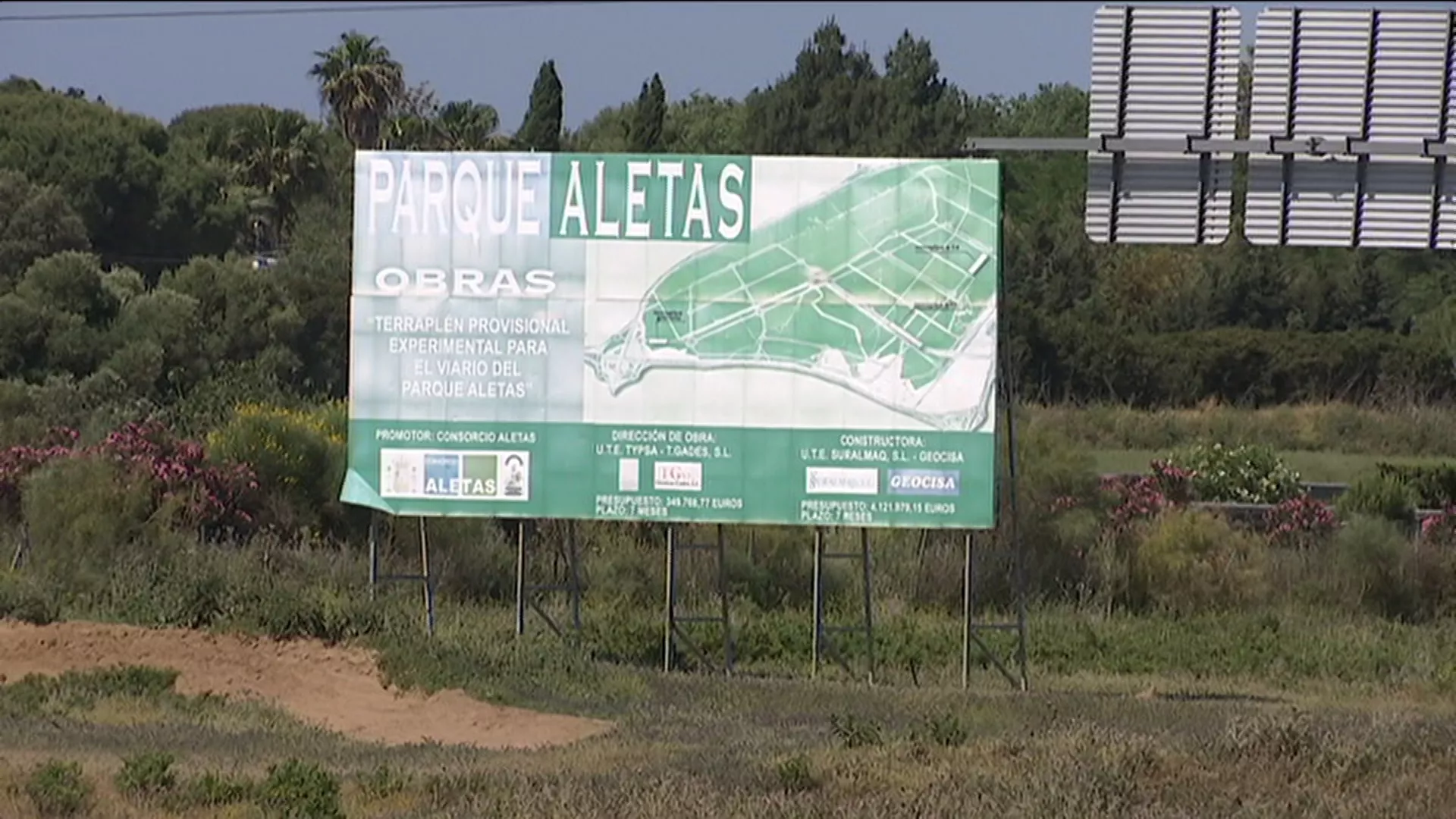 Antiguo cartel anunciador del proyecto Aletas 