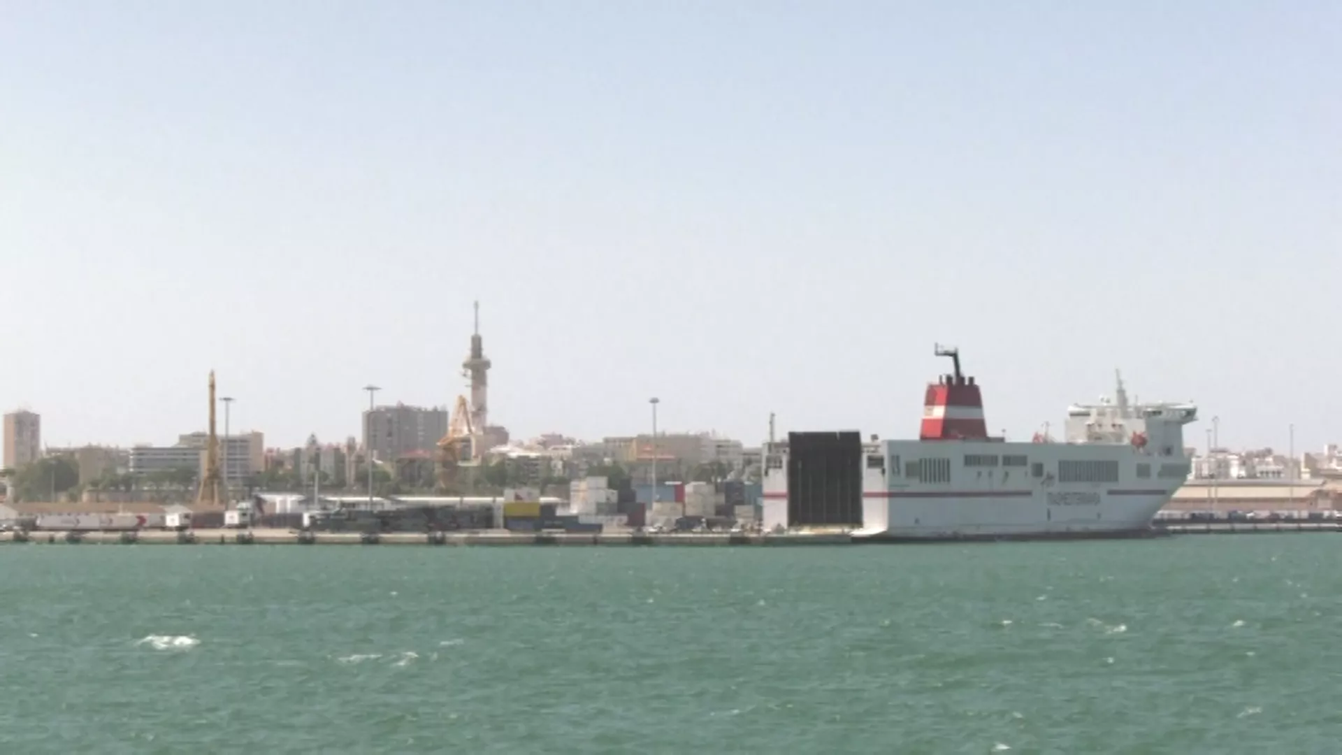 Incautados 2.100 kilos de hachís en un contenedor en el puerto de Cádiz