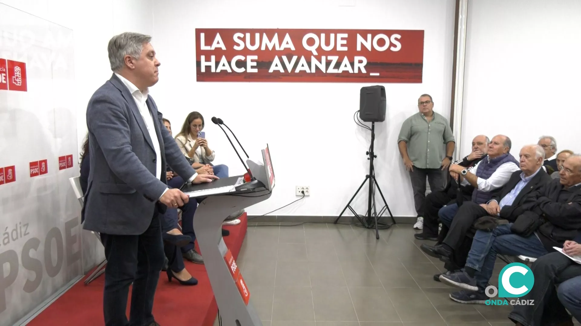 Óscar Torres durante la presentación de su proyecto en la Casa del Pueblo