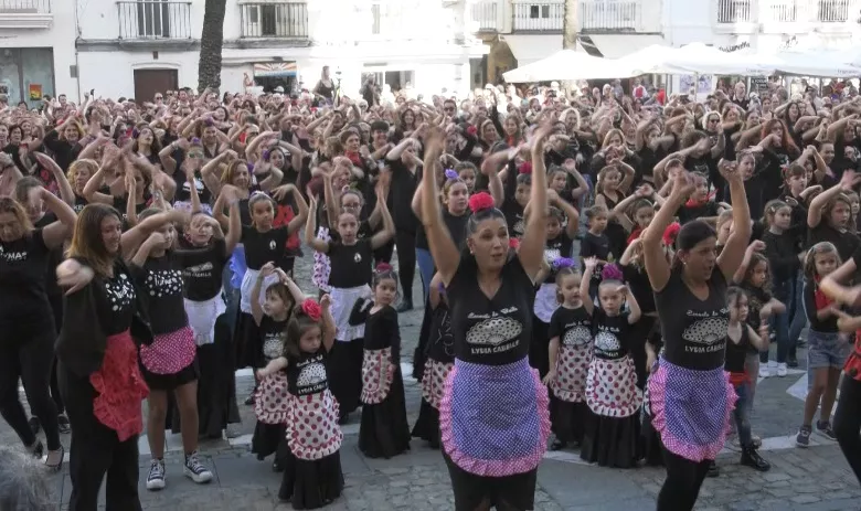 El flamenco de la ciudad toma la plaza de la Catedral.