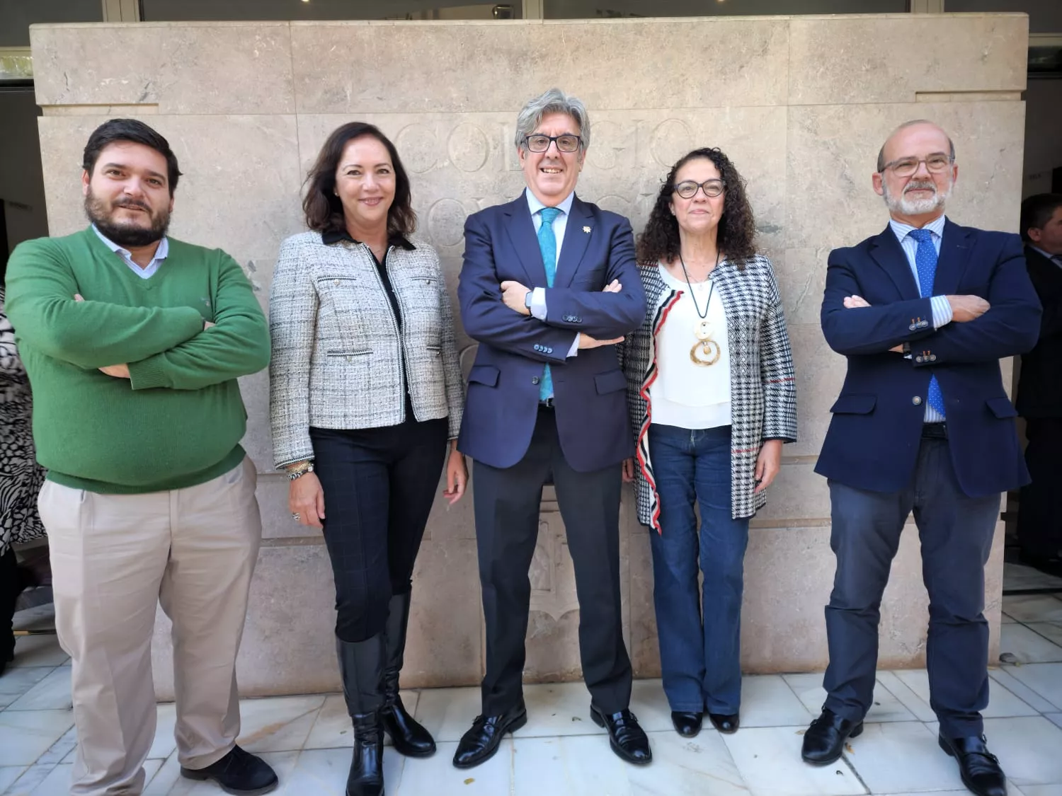 Foto de familia de los nuevos elegidos Foto de familia de los nuevos elegidos