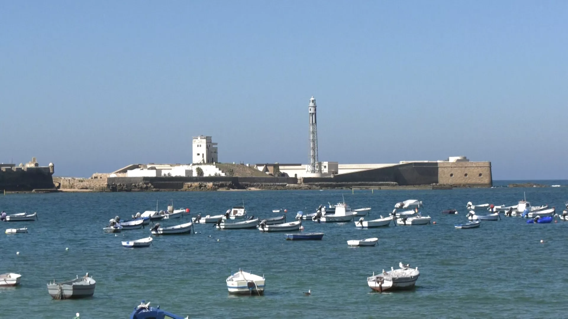 Ayuntamiento y UCA presentan proyecto para recuperar el Castillo de San Sebastián