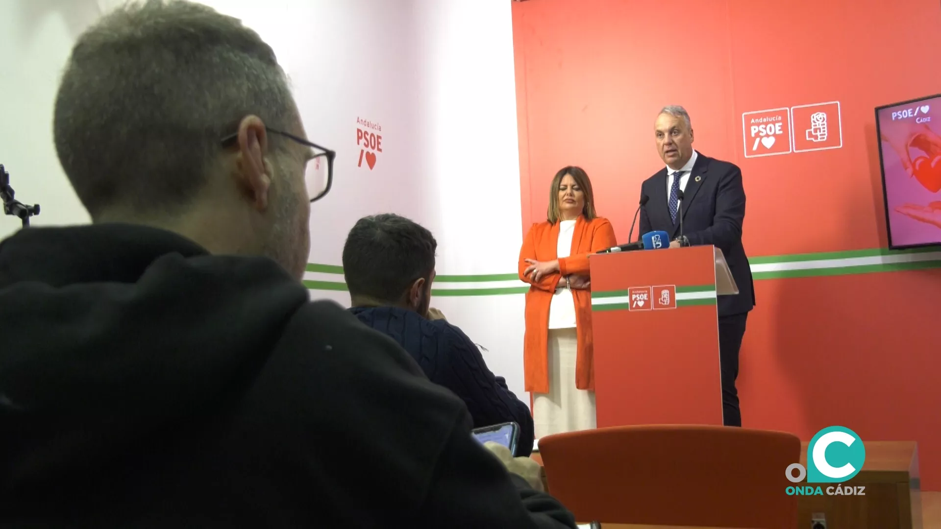 El secretario general del PSOE de Cádiz, Juan Carlos Ruiz Boix, durante la rueda de presa