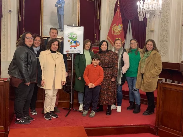 Presentación de la mascota de las Olimpiadas Escolares