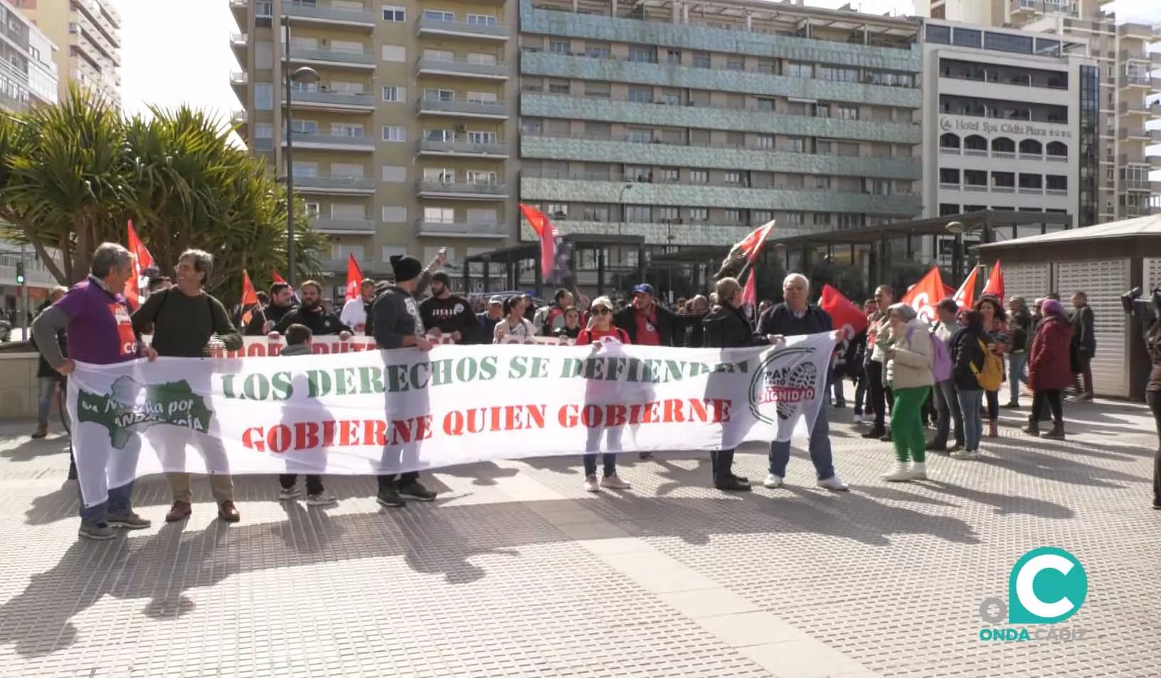 Cabecera de la manifestación del 28F 'por la dignidad' antes de partir desde la plaza Ana Orantes