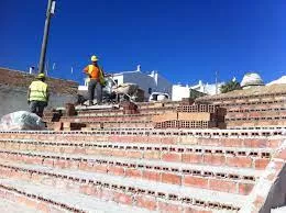 Operarios trabajando en una obra